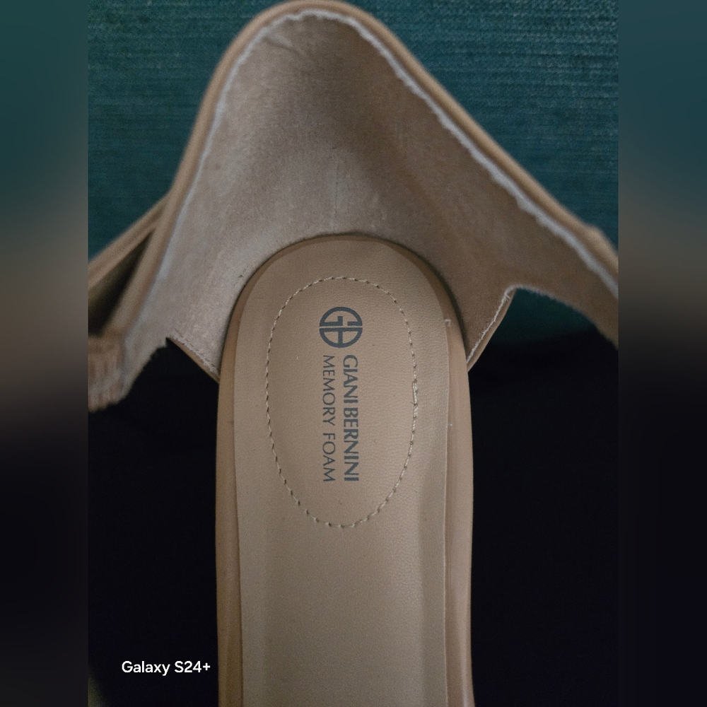 Giani Bernini Women's Beige Mules with Memory Foam